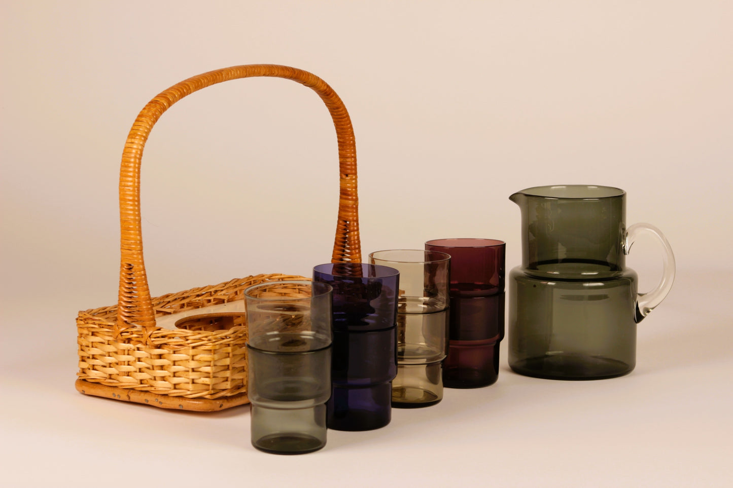 Pitcher 1618 and Glass 1718, Pinottava, Saara Hopea, Nuutajärvi