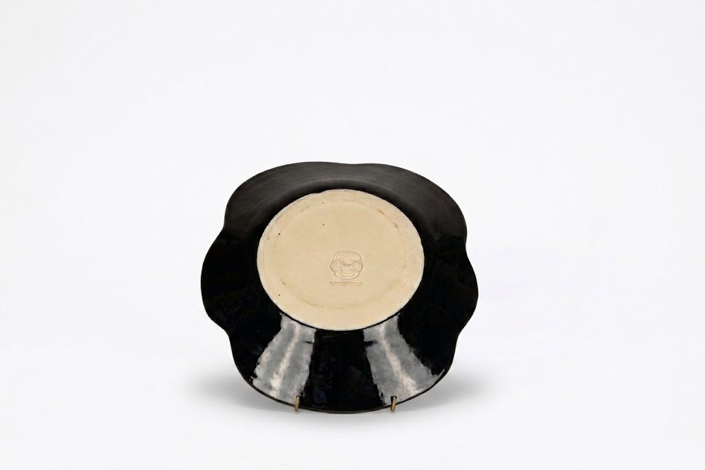 Ceramic wall plate, Viola, Birger Kaipiainen, Arabia