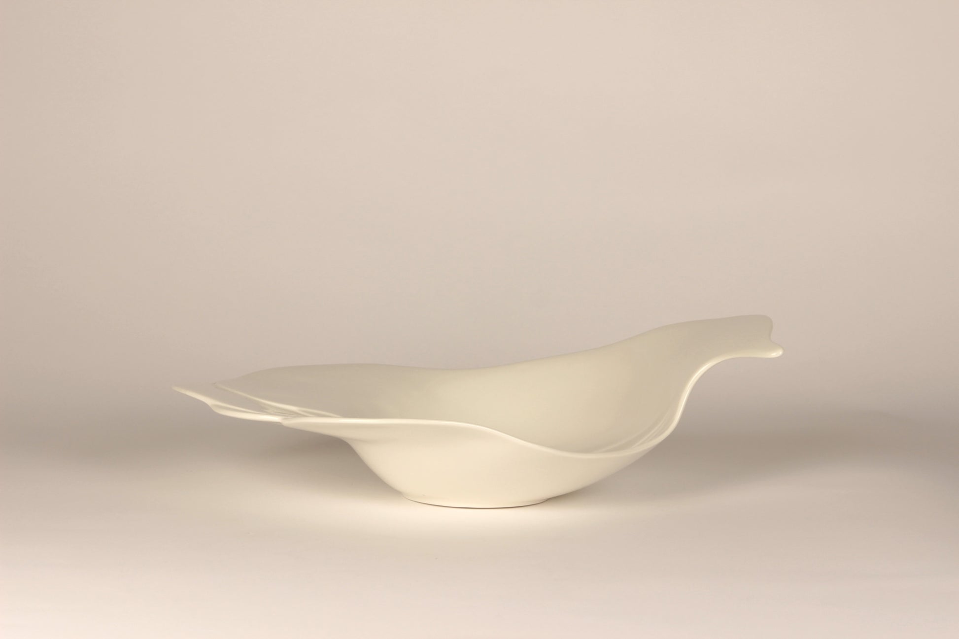 Serving bowl, Lintu, Pro Arte, Heljä Liukko-Sundström, Arabia - Royal SiO2