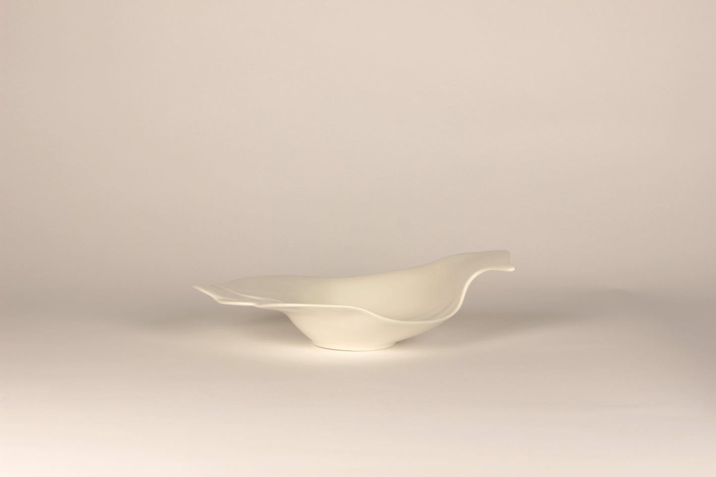 Serving bowl, Lintu, Pro Arte, Heljä Liukko-Sundström, Arabia