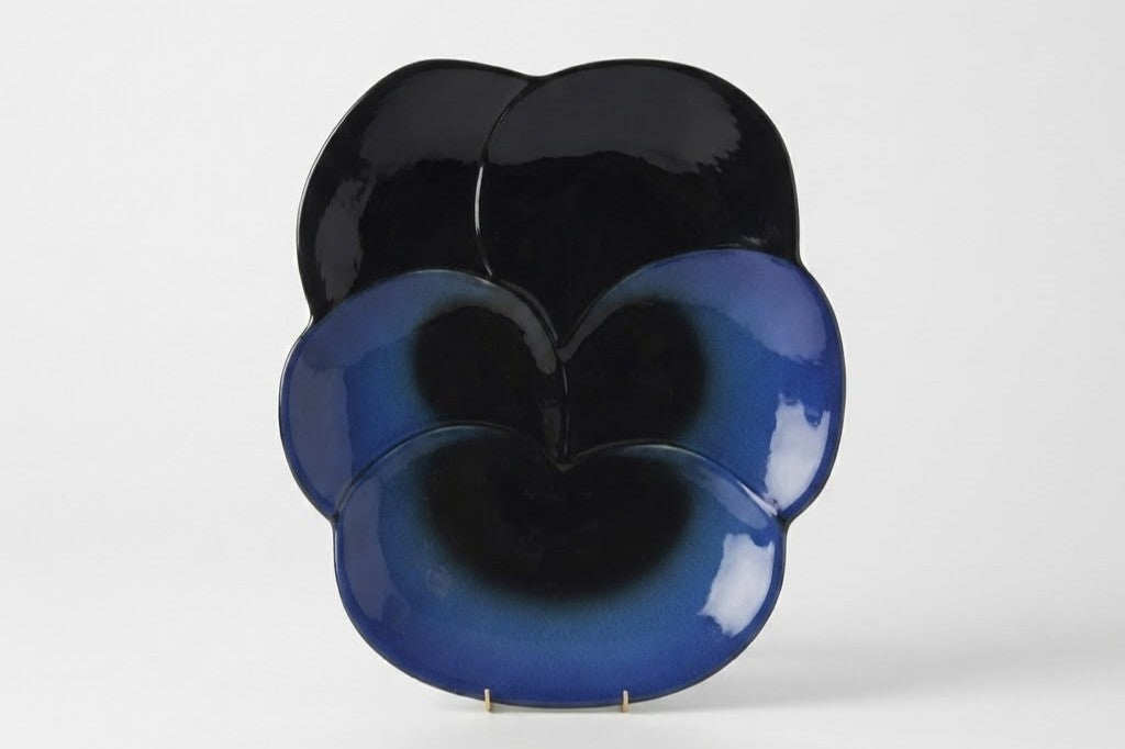 Ceramic wall plate, Viola, Birger Kaipiainen, Arabia - Royal SiO2