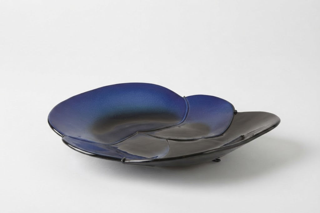 Ceramic wall plate, Viola, Birger Kaipiainen, Arabia – Royal SiO2