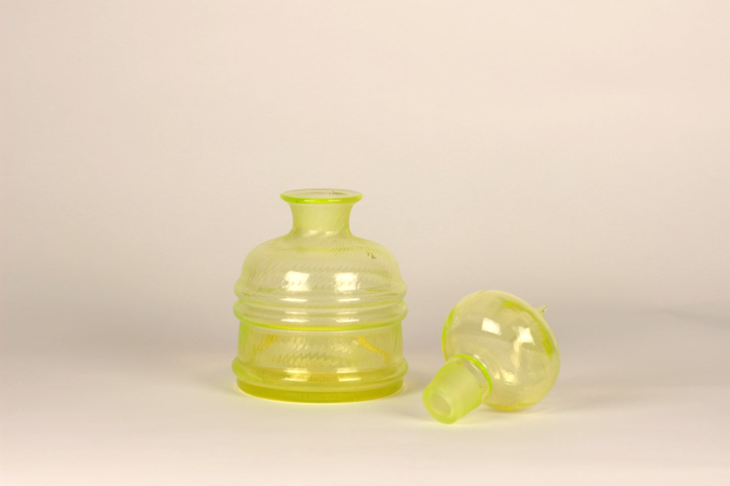 Carafe and Glass, Sulttaani, Nanny Still, Riihimäen Lasi